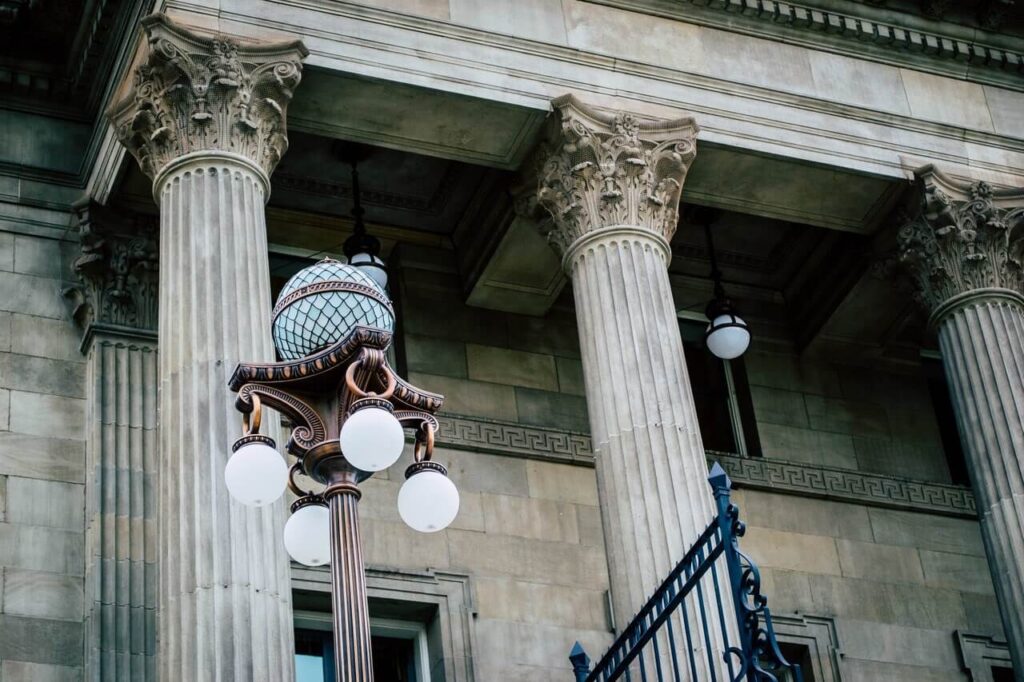 courthouse building